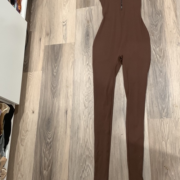 Jumpsuit - Picture 5 of 7